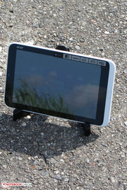 The Iconia W3-810 outdoors.