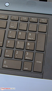 A number pad is installed.