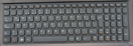 The notebook is equipped with the Lenovo-typical Accu-Type keyboard.