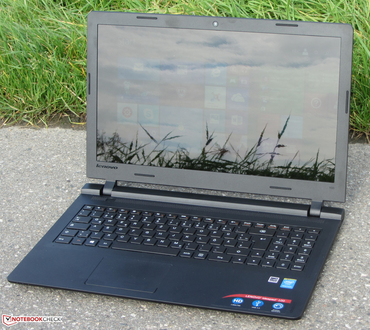 Lenovo IdeaPad 100-15 Notebook Review - NotebookCheck.net Reviews