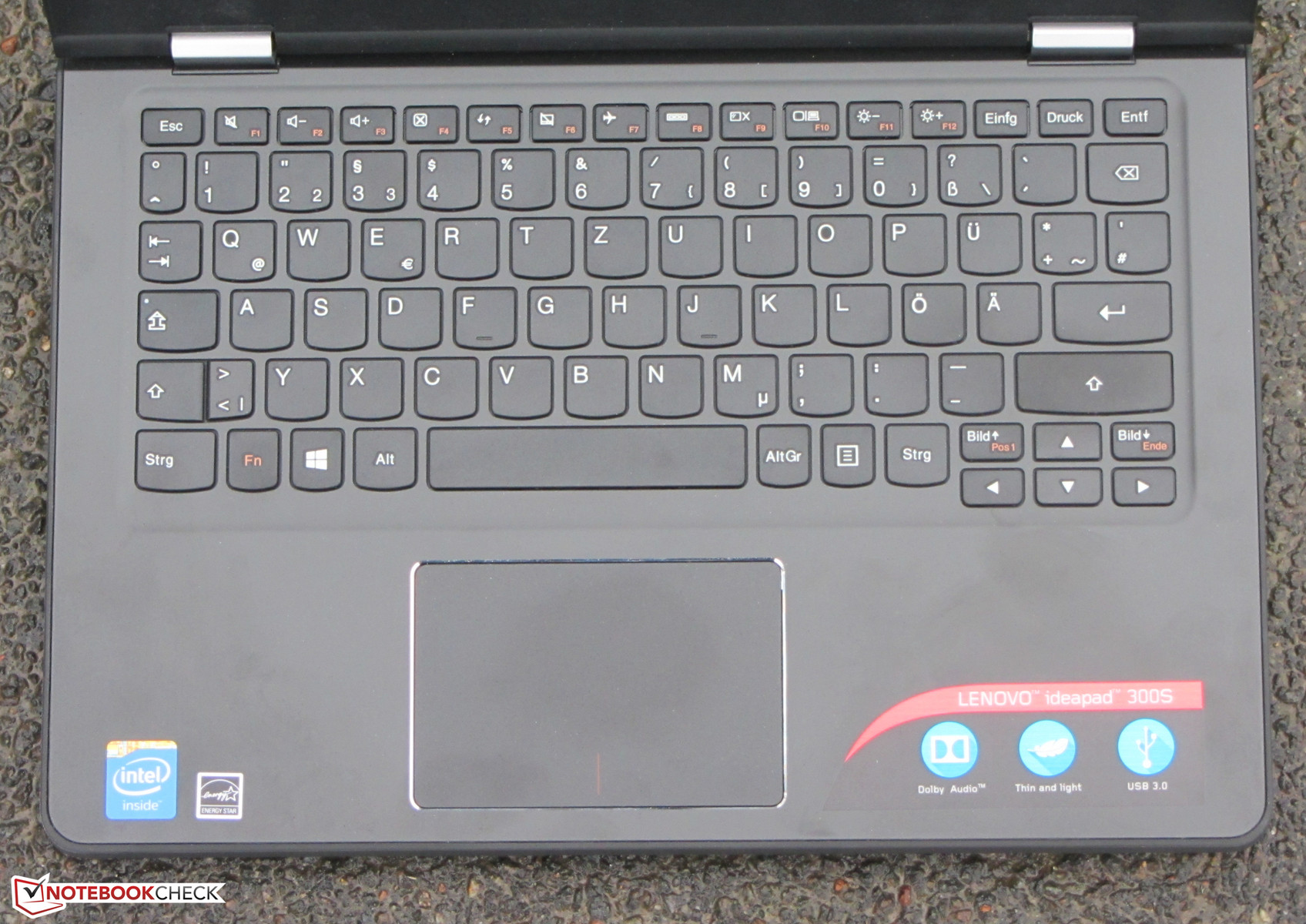 Lenovo IdeaPad 300S-11IBR Netbook Review - NotebookCheck.net Reviews