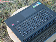 The rest stays the same as in the old S405: Lenovo has not managed to replace the weak keyboard.
