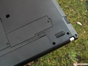 Small maintenance hatch (WLAN, battery).