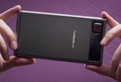 Lenovo sales more smartphones than PCs