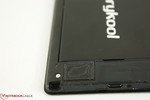 Speaker avoids the "tin can" quality common on cheap devices Speaker avoids the "tin can" quality common on cheap devices
