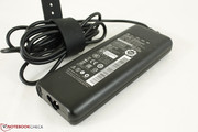 Very small 150 W power adapter (16 x 6 x 2.5 cm)