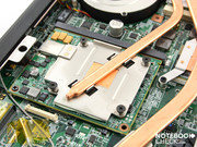 The Bluetooth module (PCI Express) sits directly under the heat pipe.
