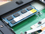 The four GB RAM are inserted as one module (1x 4096 MB), a second slot is empty.