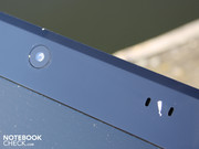 The inconspicuous 1.3 MP webcam and the microphone is also here.