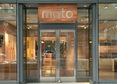 Motorola Moto Shop, first experiential store of the company in downtown Chicago