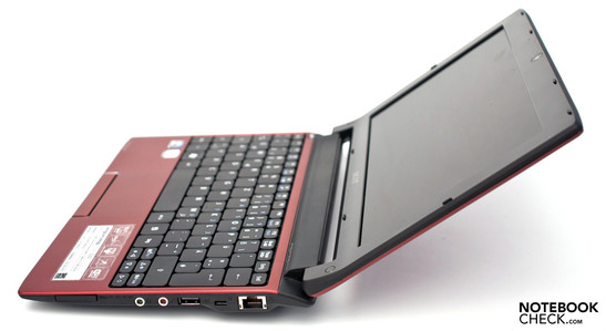 Chic 10 inch netbook from Acer without a performance boost but nice features.