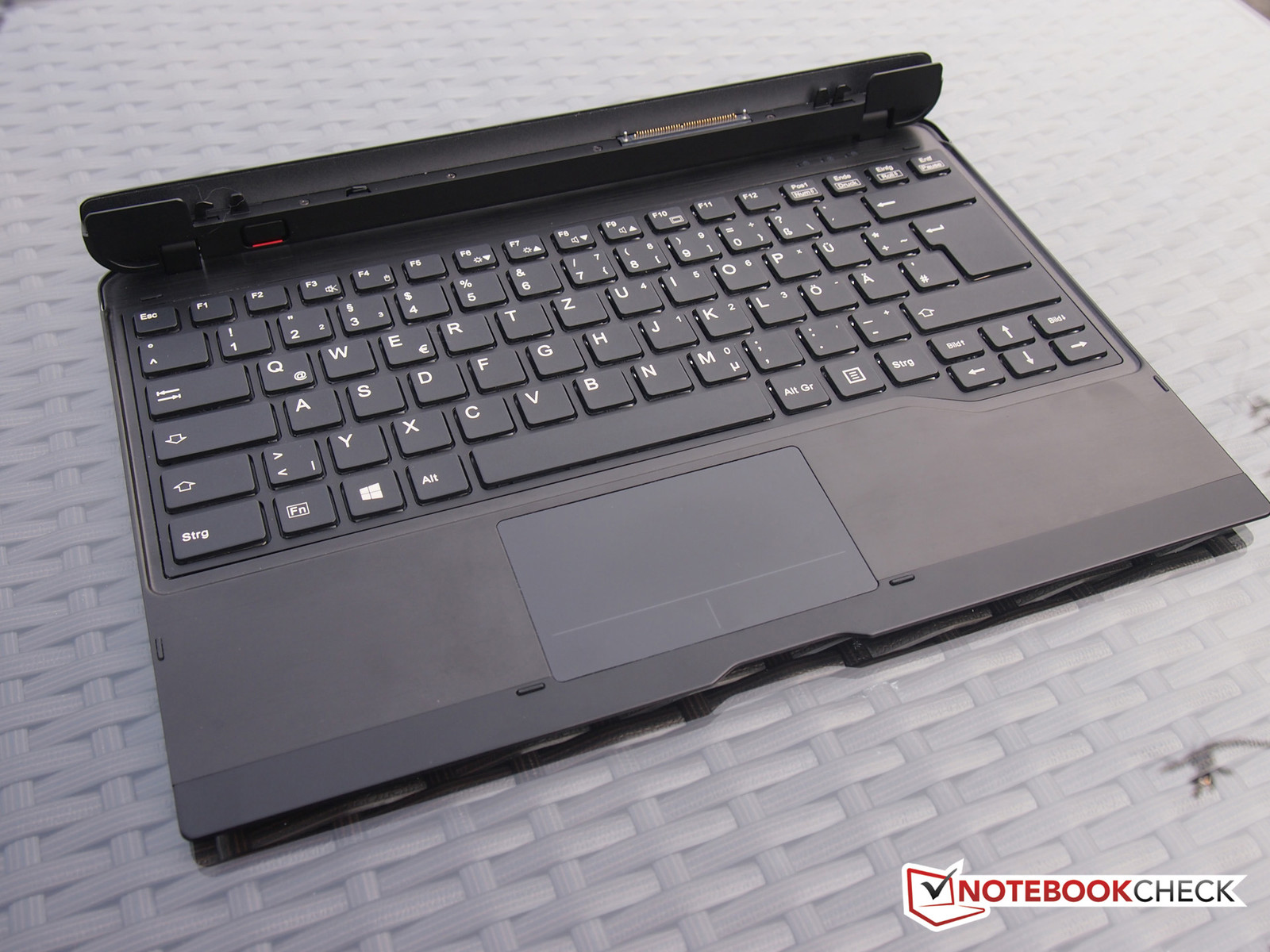 Fujitsu Stylistic Q704 Convertible Review - NotebookCheck.net Reviews