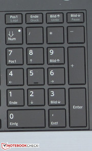 A number pad is installed.