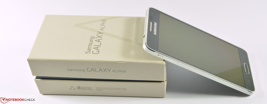 Galaxy Alpha review: A Samsung phone with chrome