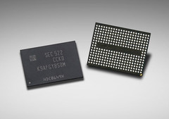 Samsung 3D V-NAND flash memory chips