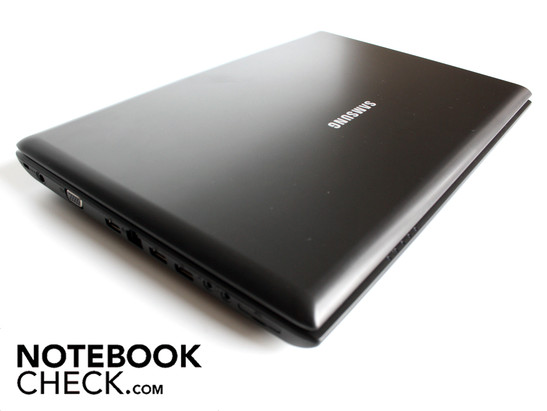 The Samsung T4200 Esilo, a quiet and very down-to-earth office notebook