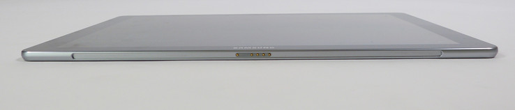 TabPro S bottom edge with keyboard connector