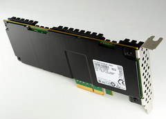 Samsung NVMe PCIe SSD SM1715 3.2 TB capacity for servers