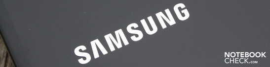 Samsung QX412-S01DE: Powerful Sandy Bridge processor and exemplary ergonomics. Samsung QX412-S01DE: Powerful Sandy Bridge processor and exemplary ergonomics.