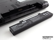 The battery can be removed for permanent use at the mains. It doesn't have any feet.