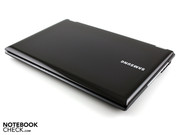 The RF510-S02DE wants to belong to Samsung's premium laptops.