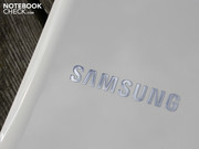 Samsung believes that and ventures into new design territories.