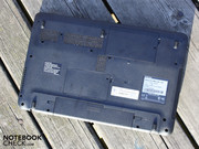 The case's stability under the optical drive isn't very satisfying (dents).