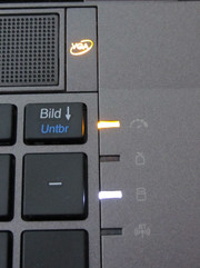 With the GPU button ("VGA") you can choose whether the Nvidia GPU (orange) or the Intel GPU (green) should be used. The LEDs below show if the notebook is used in performance or in energy saving mode.