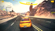 ... or "Asphalt 8": The smartphone handles even demanding games very well.