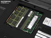 which reveals the DDR3-memory.  Sony built in 2 + 4 GB modules of DDR3-RAM.