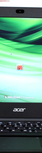 Rare: Windows 8.1 Pro 64 bit and Windows 7 Professional 64 bit are included.