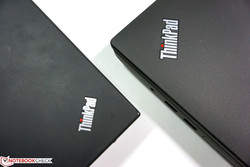 The ThinkPad P70 (right) is now black again. (Left: ThinkPad T400)