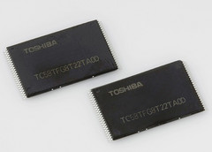 Toshiba 256 Gb 48-layer BICS FLASH chips