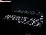The keyboard's center is a bit spongy, the wide layout and sleek surface nevertheless provide a useful feedback.