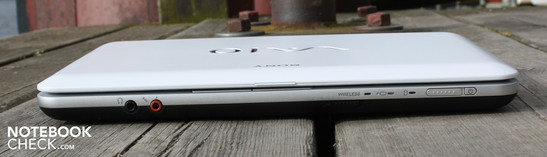 Front: Headphone, microphone