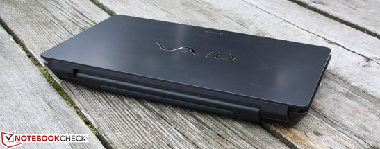 Sony Vaio VPC-F22S1E/B: First rate VAIO Display Premium with a very good contrast