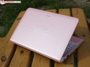 is a subnotebook that weighs 1,45 kg