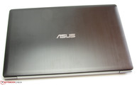Asus uses metal components