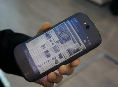 YotaPhone 2 dual-screen Android smartphone