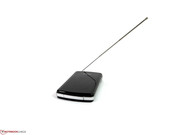 Flexible and retractable antenna