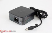 Small AC adapter (7.5 x 7.5 x3.0 cm)