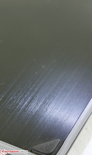 Glossy brushed aluminum surface