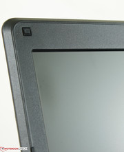 Plastic inner display bezel with matte screen