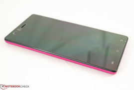 Very thin chassis for a 5.5-inch smartphone