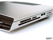 The M17x has an optical drive on a slot-in basis, which can optionally be fitted with a BluRay drive.