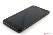 A Snapdragon S4 Pro and an Adreno 320 provide sufficient performance.