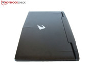 Hardly any gaming notebook is thinner than 3 centimeters.