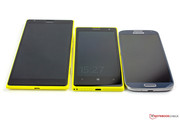 Left to right: Lumia 1520, Lumia 1020, Galaxy S4