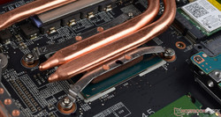 The Skylake CPU is cooled with two heatpipes.