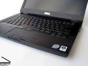 Optically the Dell Latitude E6400 can't be distinguished from its workstation colleague the Precision M2400.